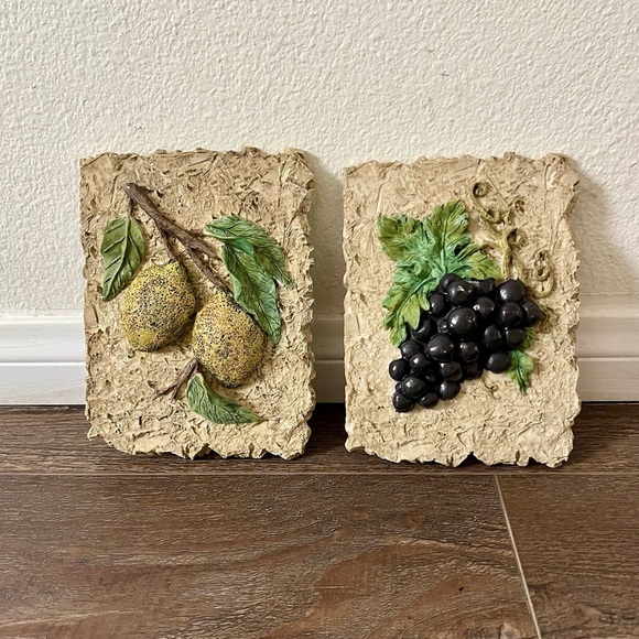 3 D Fruit Wall Art Decor with Pears and Grapes - Picture 1 of 10